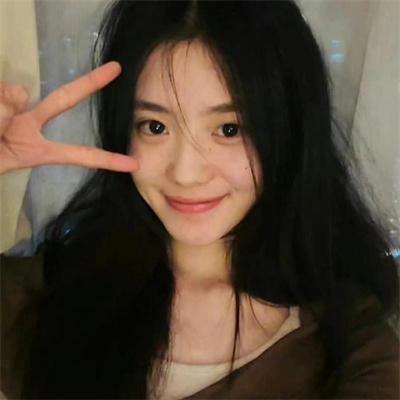 爱长颈鹿的女人